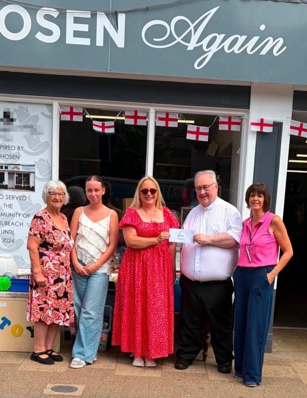 Chosen Again presenting support to Project St Thomas